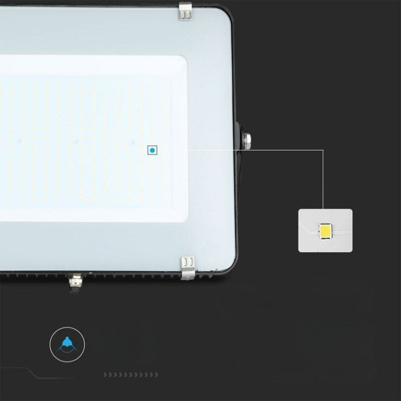 Carica immagine in Galleria Viewer, Faro LED 200W Samsung Chip – 16.500lm Bianco Freddo IP65 | Garanzia 5 Anni