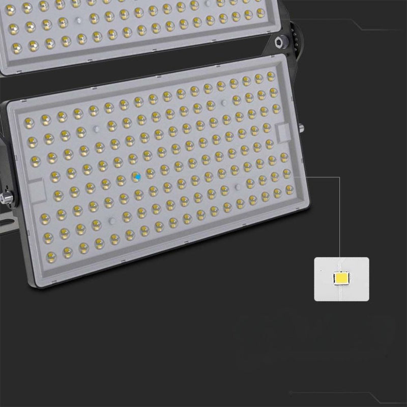 Carica immagine in Galleria Viewer, Faro LED 500W - 67.500 lumen, IP65, efficienza 135 lm/W - Colore Nero
