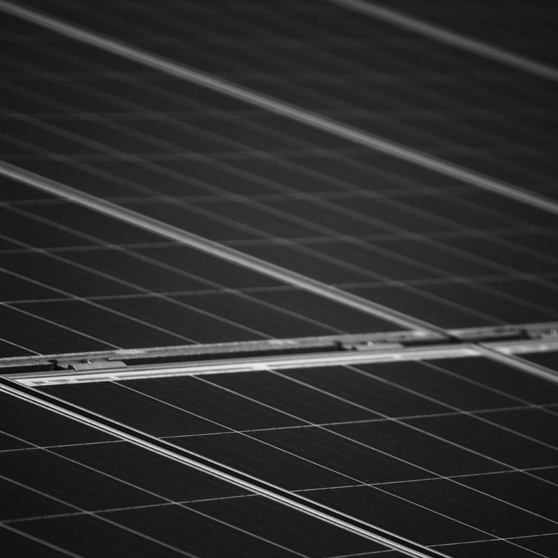 Carica immagine in Galleria Viewer, Bancale Fotovoltaico 18kW - 31 Pannelli Solari 580W - Silver Frame 2278x1134x30mm
