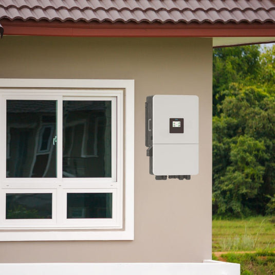 Inverter Ibrido Trifase LV Deye 15kW WiFi CEI 0-21 Bianco IP65